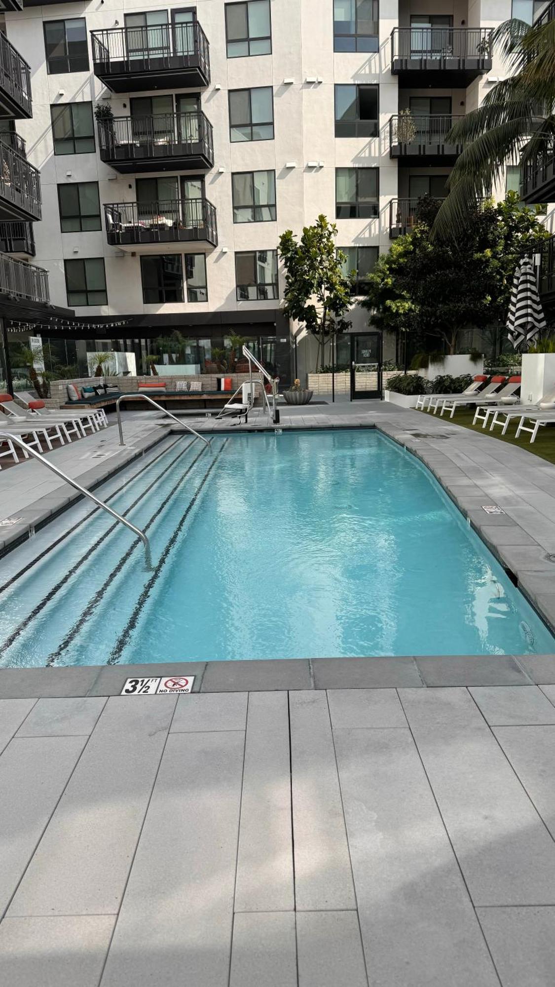 Wallace Luxurious Los Ángeles Exterior foto